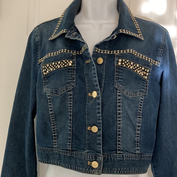 Chico’s Ladies size 1 or Medium Bling Platinum Denim Short Jacket - Picture 2 of 4